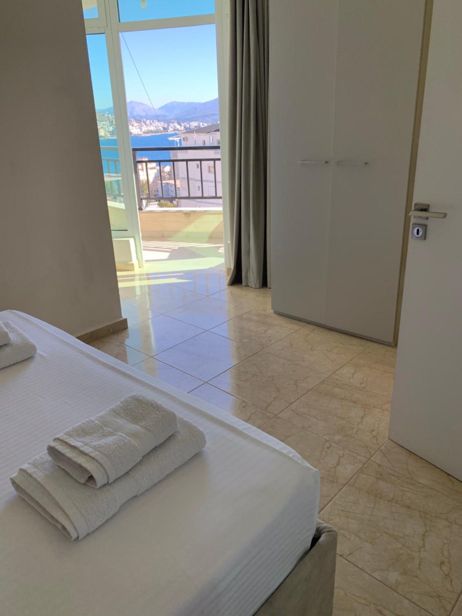 Guest - Sea Breeze Apartments Sarandë Exterior foto