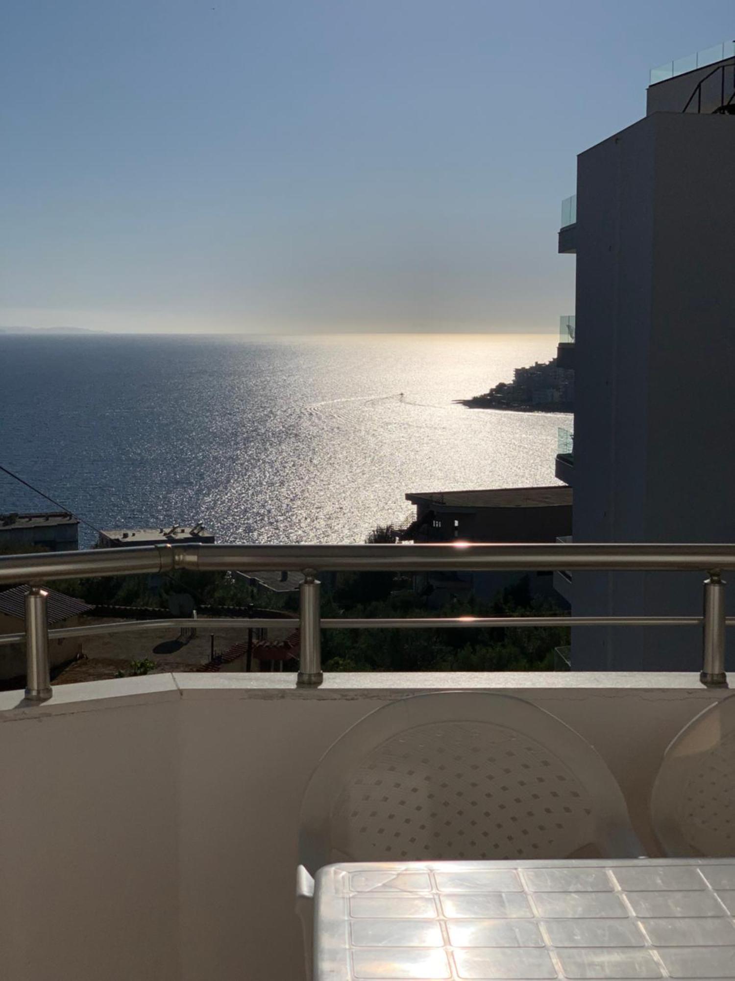 Guest - Sea Breeze Apartments Sarandë Exterior foto